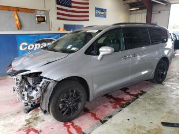  Salvage Chrysler Pacifica