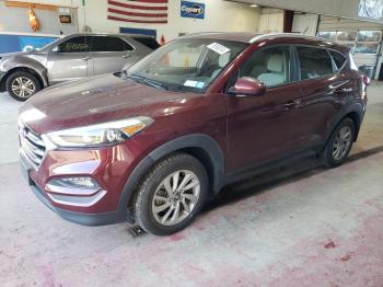  Salvage Hyundai TUCSON