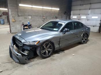  Salvage Volvo S60