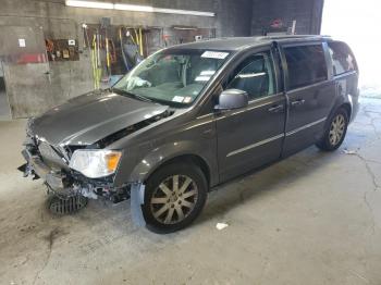  Salvage Chrysler Minivan