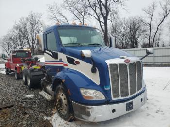  Salvage Peterbilt 579