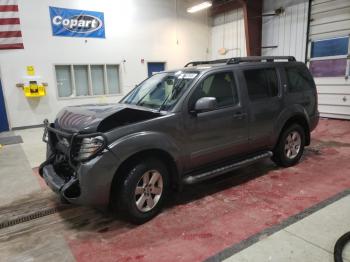  Salvage Nissan Pathfinder