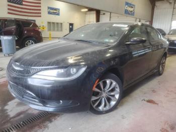  Salvage Chrysler 200