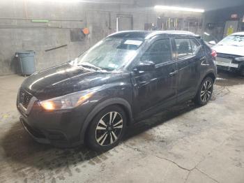  Salvage Nissan Kicks