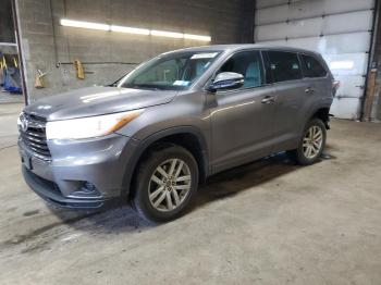  Salvage Toyota Highlander