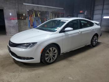  Salvage Chrysler 200