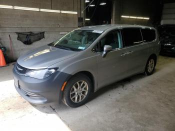  Salvage Chrysler Pacifica