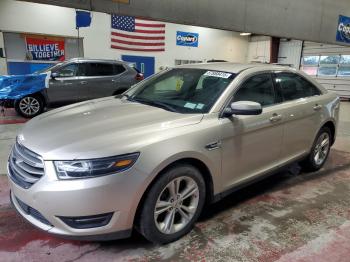  Salvage Ford Taurus