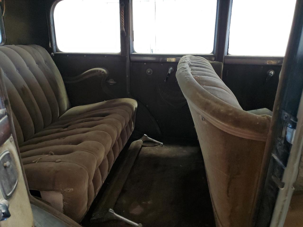 Studebaker Commander Image 8