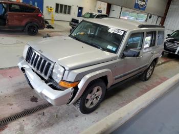  Salvage Jeep Commander