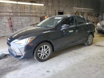  Salvage Toyota Yaris