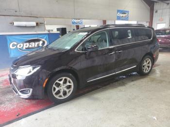  Salvage Chrysler Pacifica