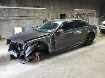  Salvage Chrysler 300