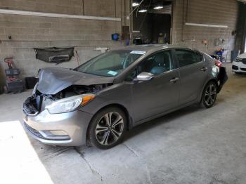  Salvage Kia Forte
