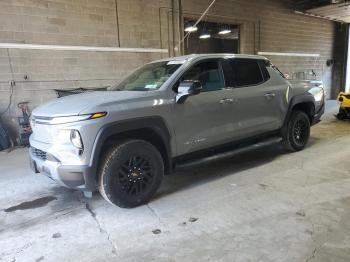  Salvage Chevrolet Silverado Lt