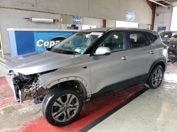  Salvage Kia Seltos