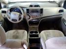 Toyota Sienna Le Image 7