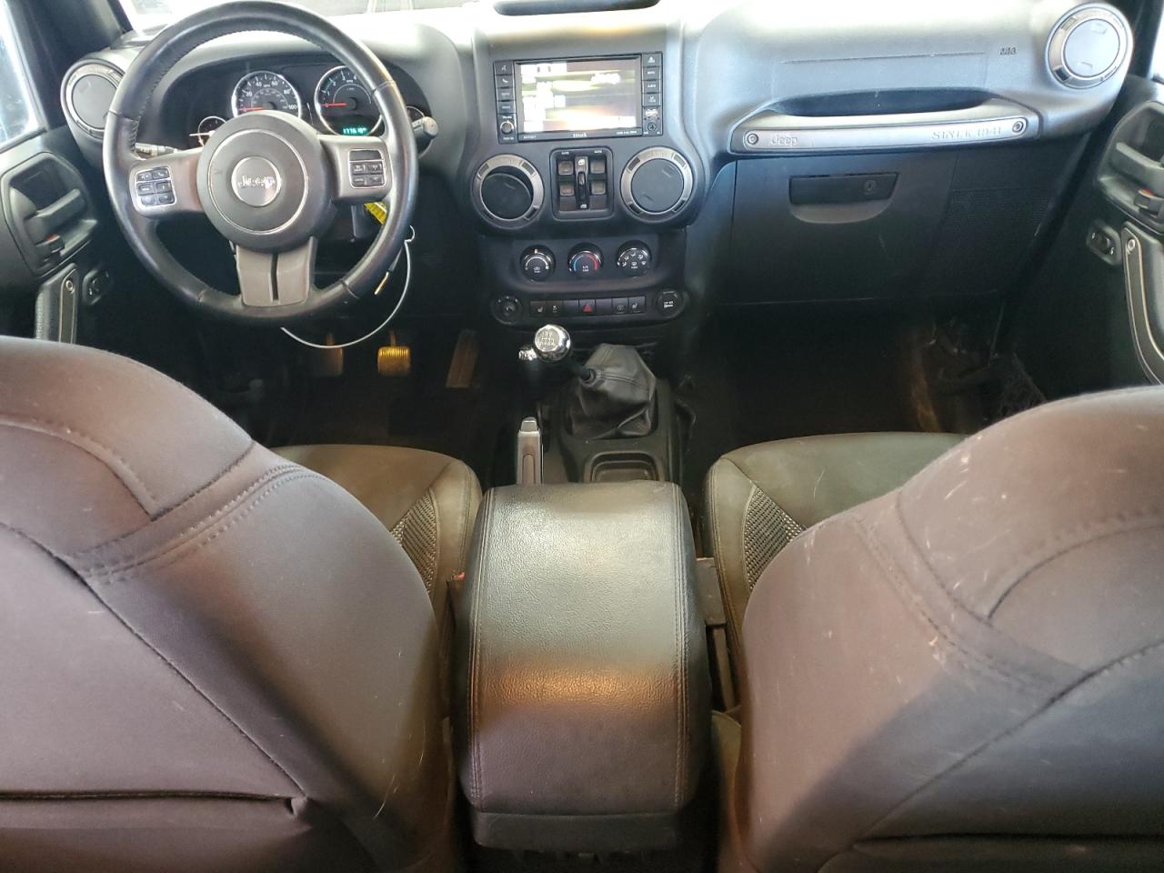 Jeep Wrangler Sport Image 13