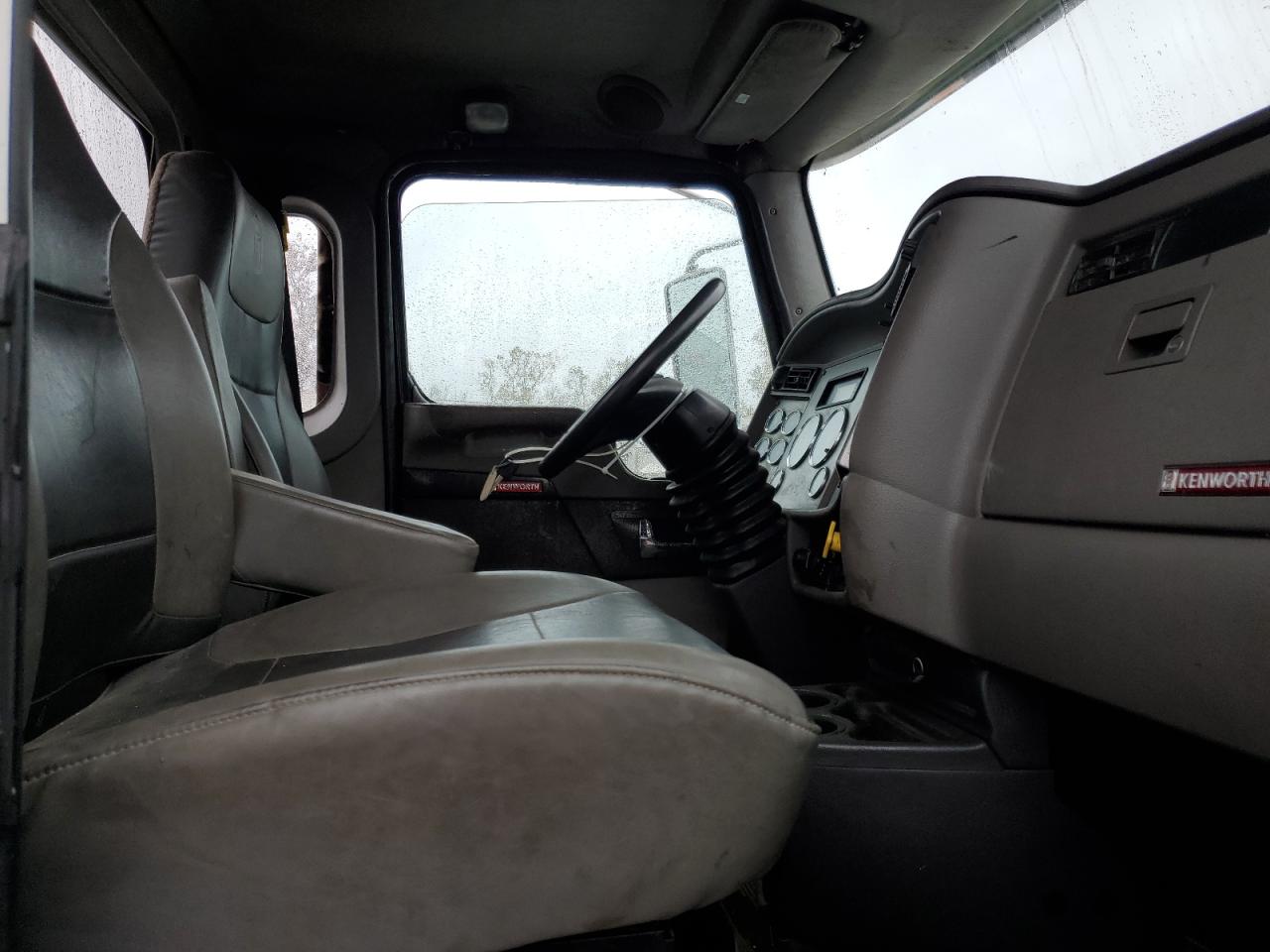 Kenworth Constructi T270 Image 7