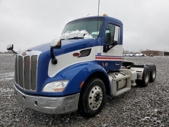 Peterbilt 579 Image 10