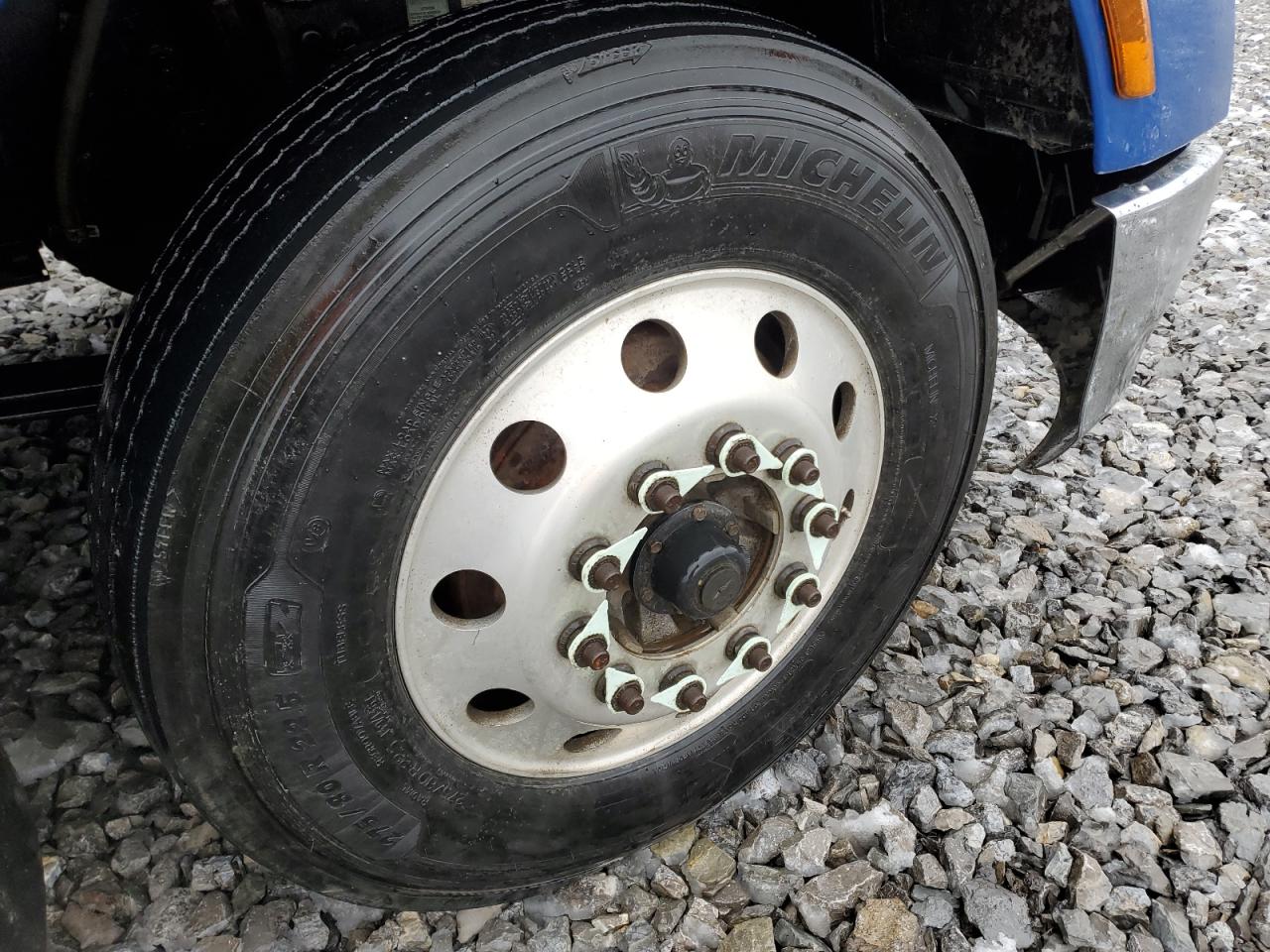 Peterbilt 579 Image 8