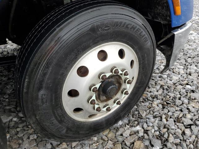 Peterbilt 579 Image 8