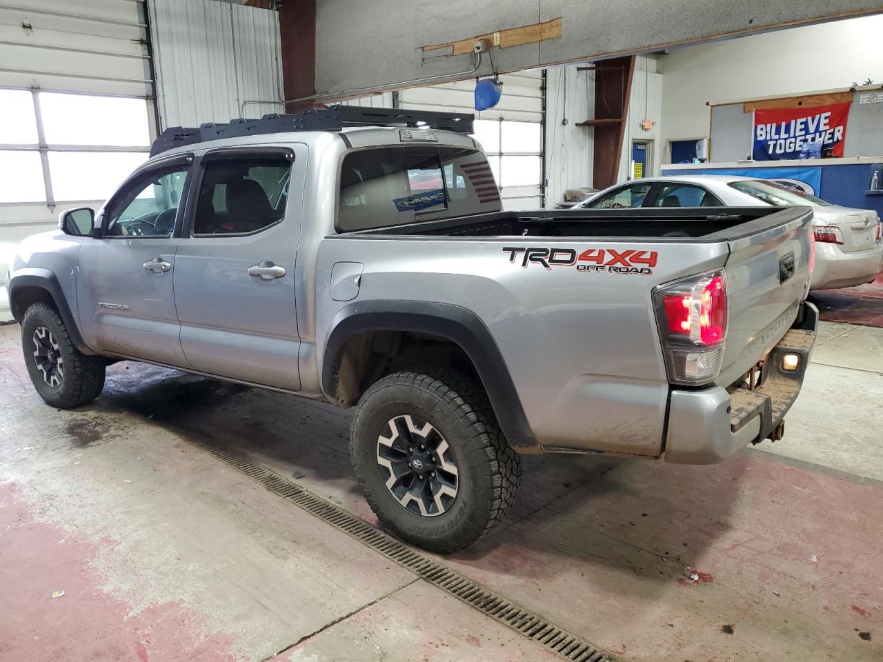 Toyota Tacoma Double Cab Image 7