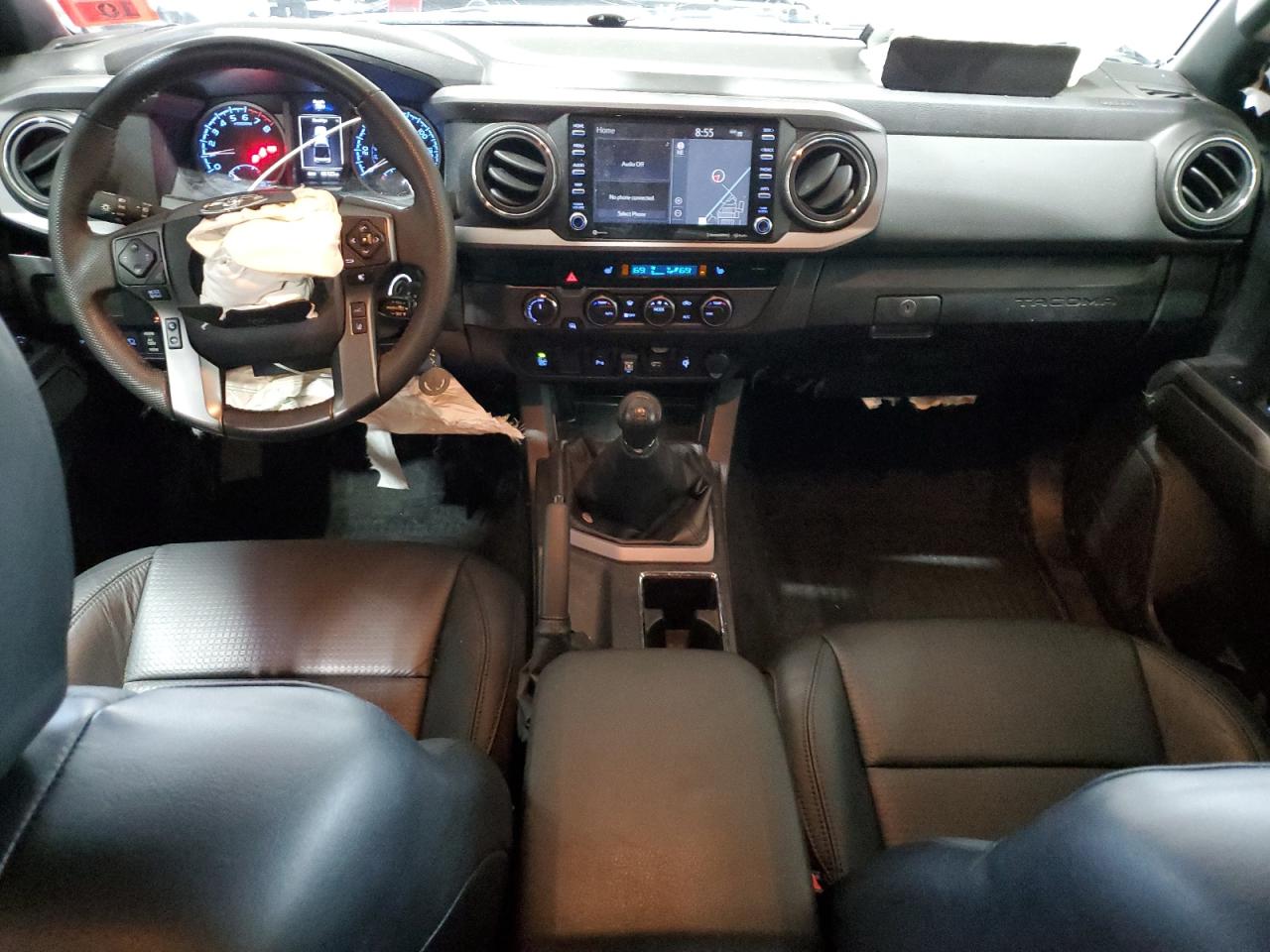 Toyota Tacoma Double Cab Image 4