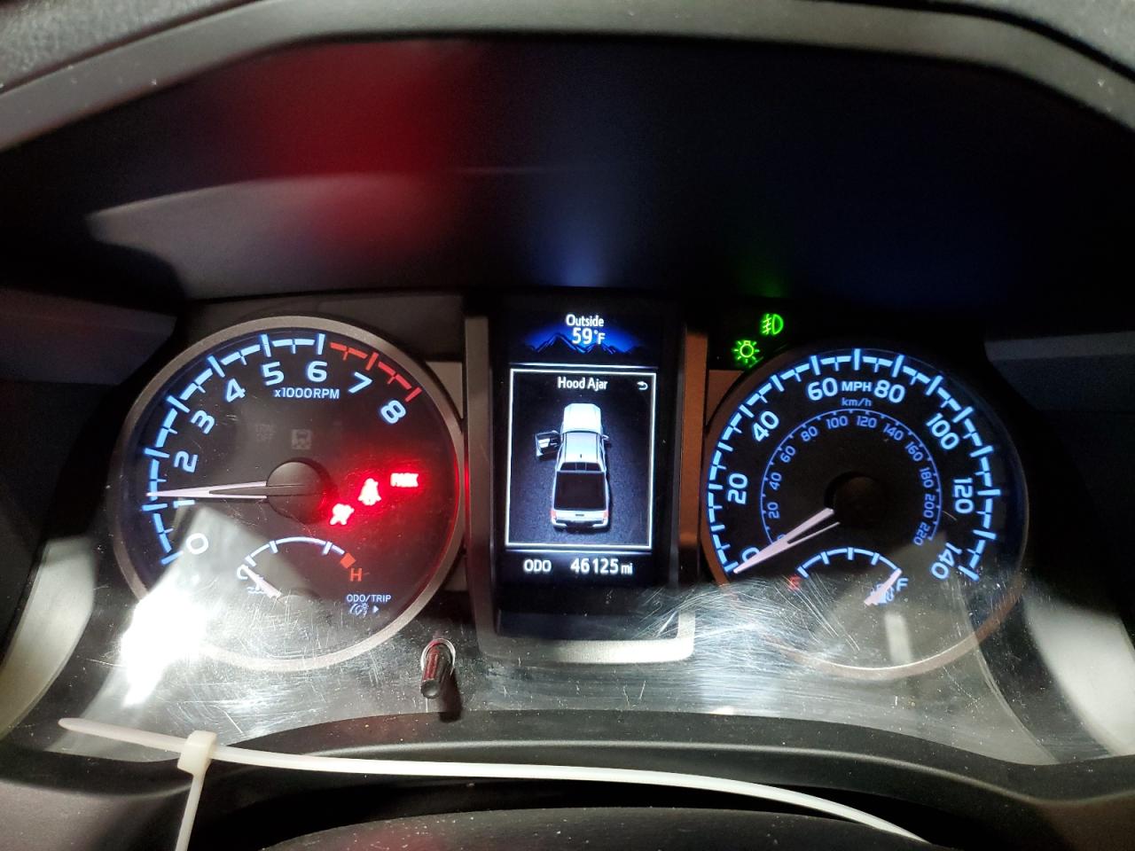 Toyota Tacoma Double Cab Image 8