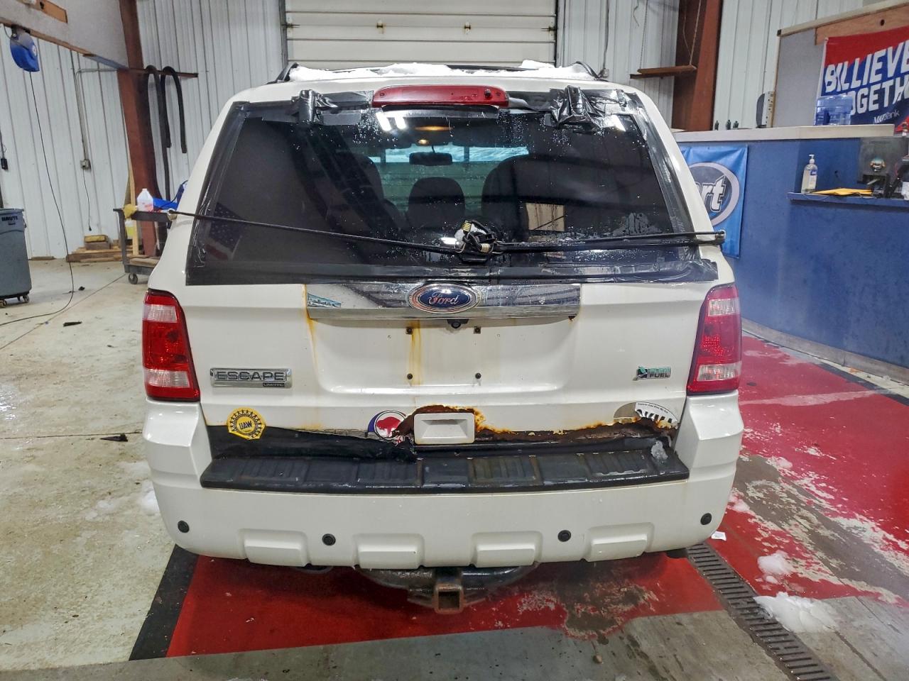 Ford Escape Limited Image 2