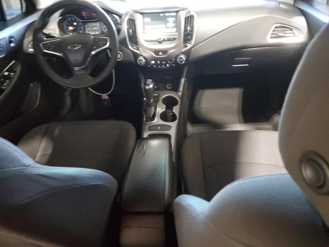 Chevrolet Cruze Lt Image 3