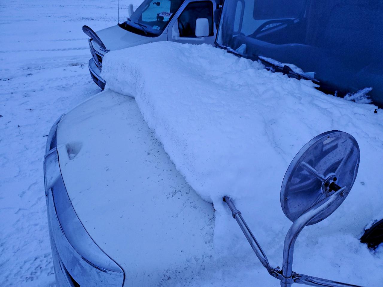 Hino 258 268 Image 8