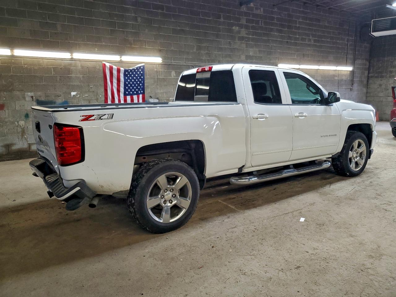 Chevrolet Silverado K1500 Lt Image 9