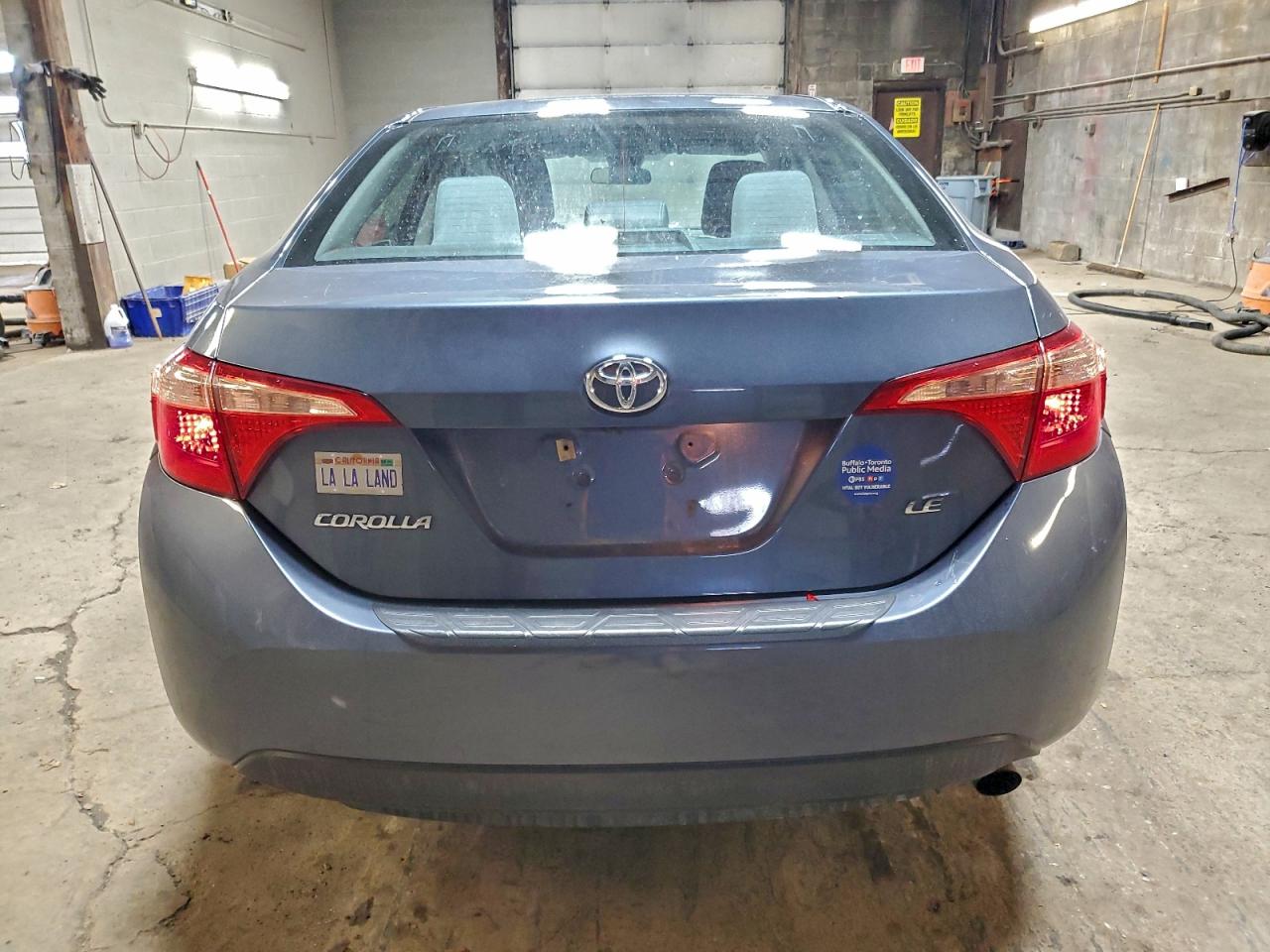 Toyota Corolla L Image 7