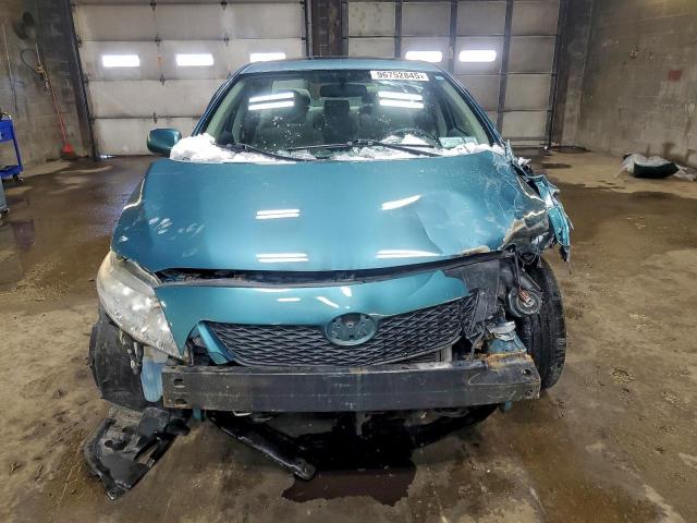 Toyota Corolla Base Image 12