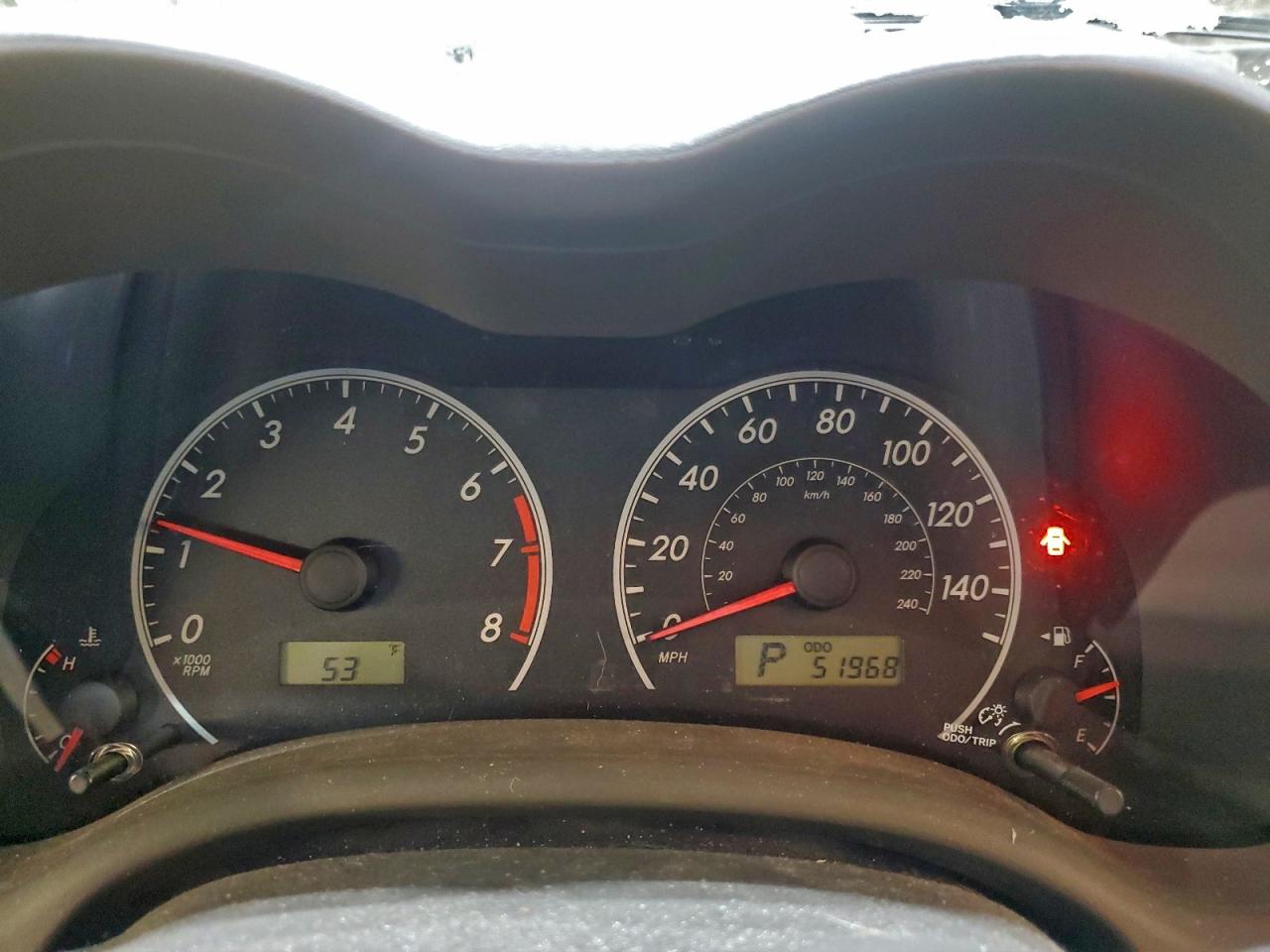 Toyota Corolla Base Image 8