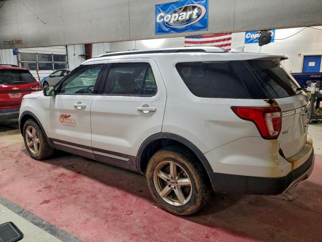Ford Explorer Xlt Image 12