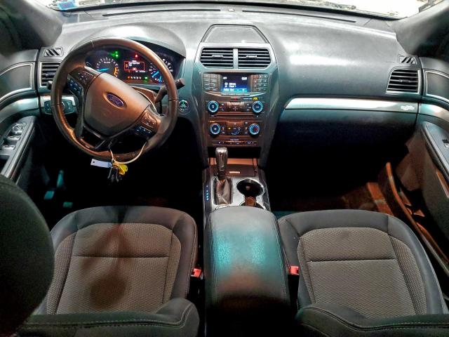 Ford Explorer Xlt Image 8