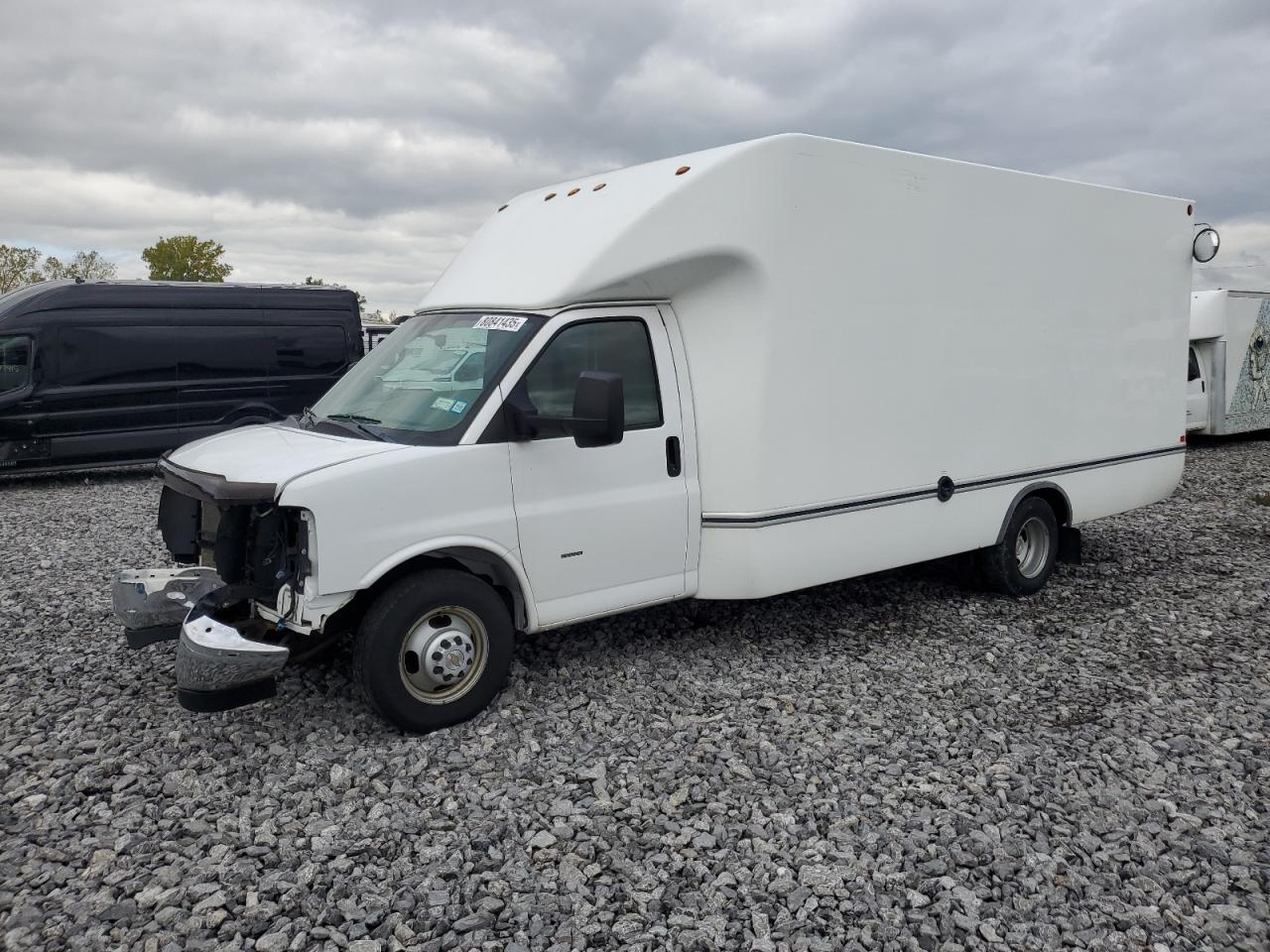 Chev Express Image 1