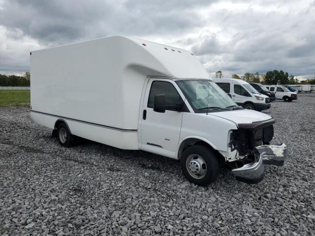 Chev Express Image 5