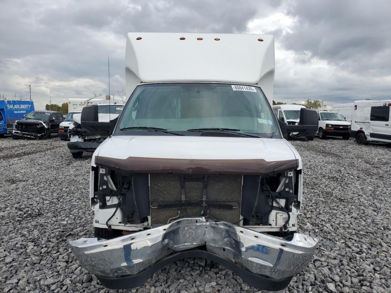 Chev Express Image 4