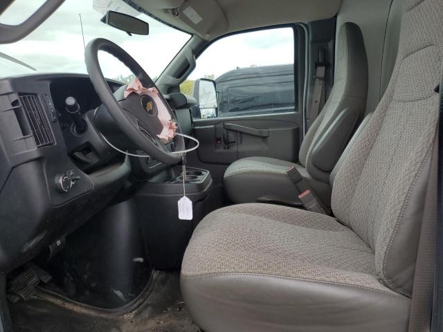 Chev Express Image 10