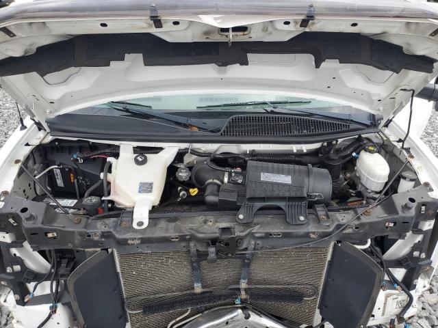 Chev Express Image 13