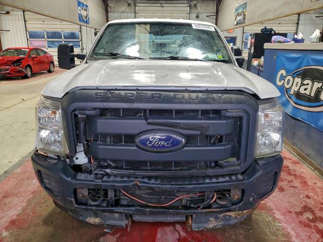 Ford F-250 Super Duty Image 12
