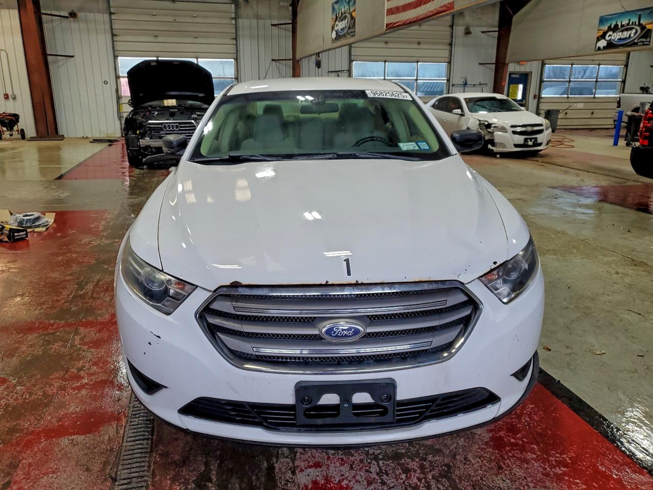 Ford Taurus Se Image 8