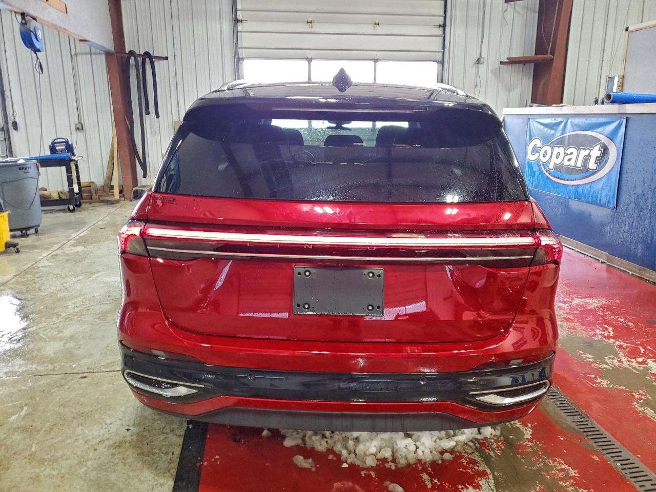 Lincoln Nautilus Reserve Image 3