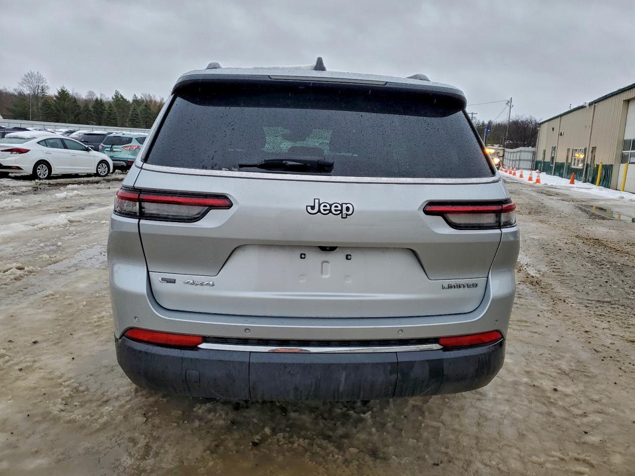 Jeep Grand Cherokee L Limited Image 3