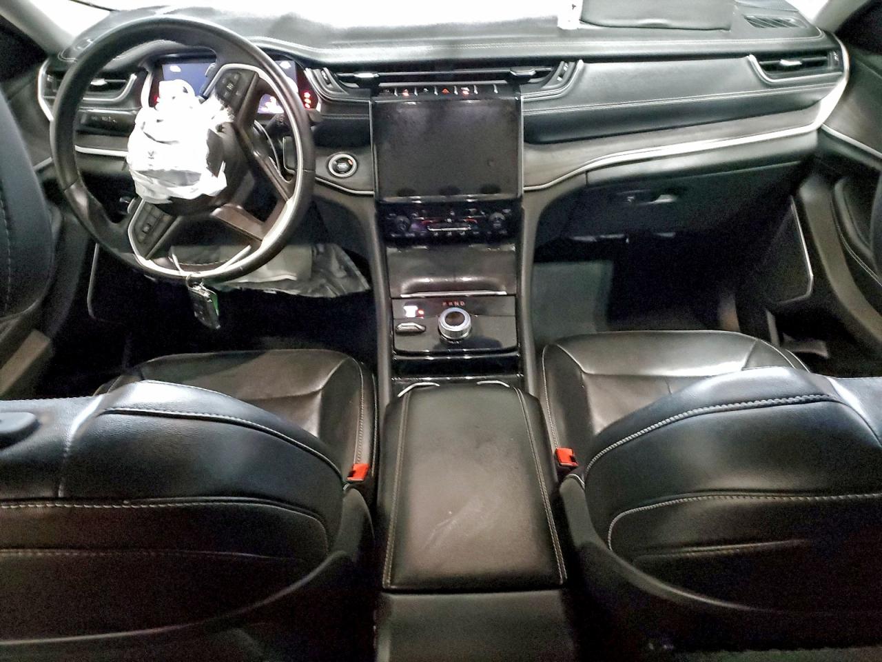 Jeep Grand Cherokee L Limited Image 4