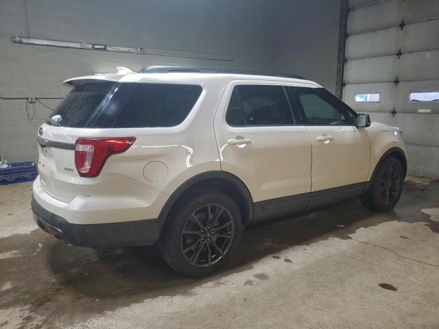 Ford Explorer Xlt Image 8