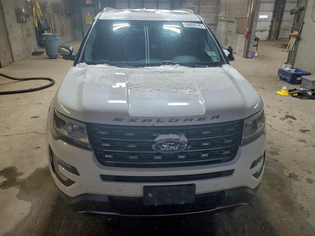 Ford Explorer Xlt Image 5